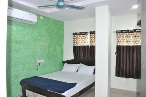 Deluxe Double Room | Free WiFi