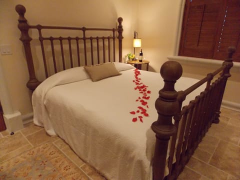 Deluxe Suite | Premium bedding, individually decorated, individually furnished