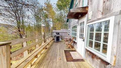 Cabin, 2 Bedrooms | Property grounds