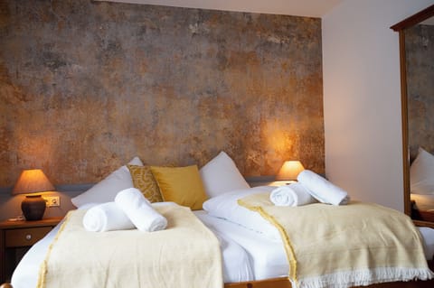 Standard Double Room, 1 Queen Bed | Egyptian cotton sheets, premium bedding, memory foam beds