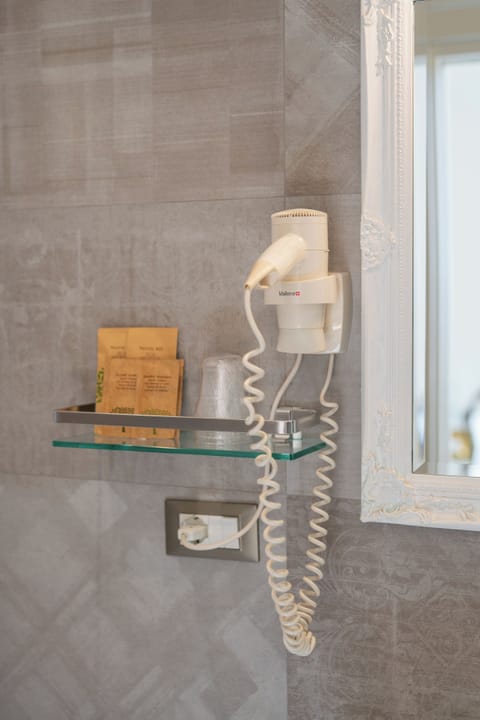 Luxury Quadruple Room | Premium bedding, pillowtop beds, in-room safe, individually decorated