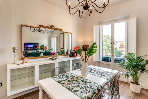 Luxury Apartment | Living area