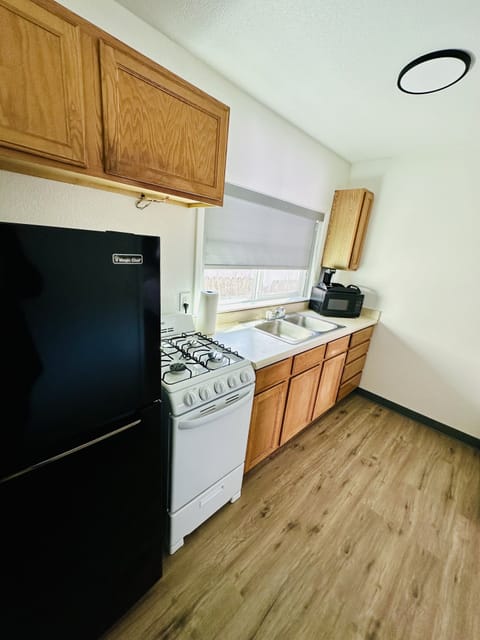 Fridge, microwave, coffee/tea maker