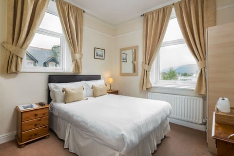 Double Room | Iron/ironing board, free WiFi