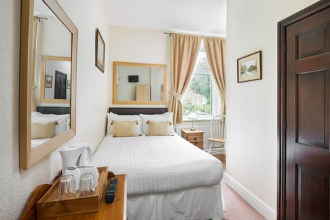 Double Room | Iron/ironing board, free WiFi