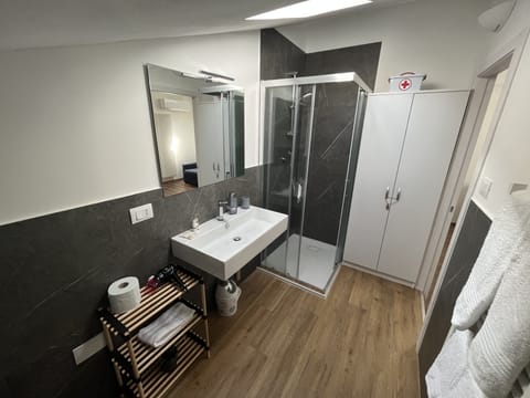 Junior Studio Suite, 1 Bedroom, Private Bathroom, Tower | Bathroom | Shower, hair dryer, bidet, towels