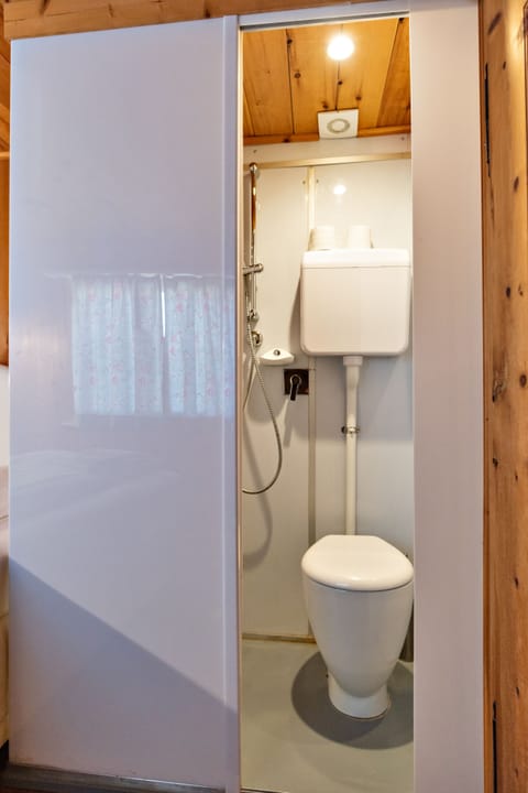 Basic Double Room | Free WiFi