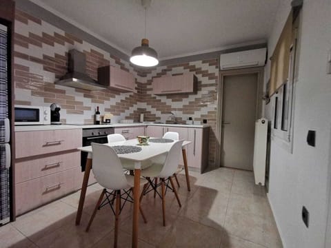 Apartment | In-room dining