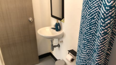 Standard Double Room | Bathroom | Shower, rainfall showerhead, towels, soap