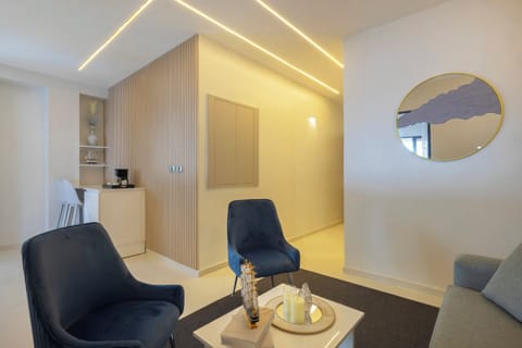 Junior Suite with sea view | In-room safe, desk, soundproofing, free WiFi