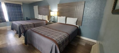 Double Room | Free WiFi, bed sheets