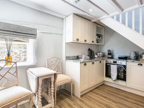 Fridge, dishwasher, electric kettle, toaster