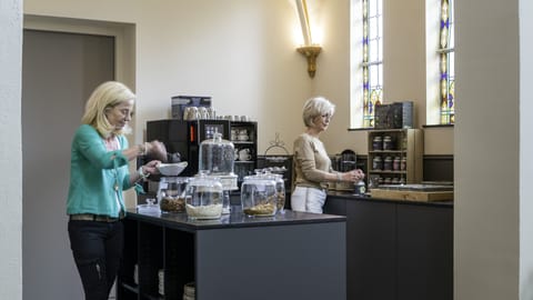 Daily local cuisine breakfast (EUR 25 per person)