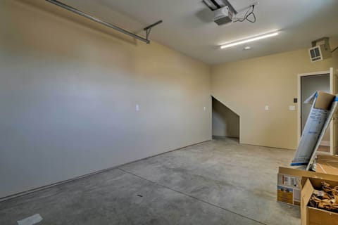 Apartment (0 Bedroom) | Interior