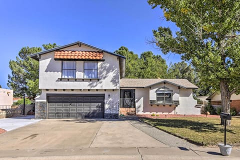 House (4 Bedrooms) | Exterior