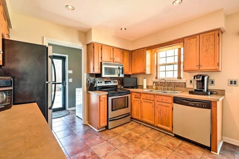 House (2 Bedrooms) | Private kitchen | Microwave, oven, stovetop, dishwasher