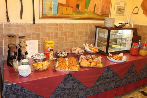 Free daily self-serve breakfast