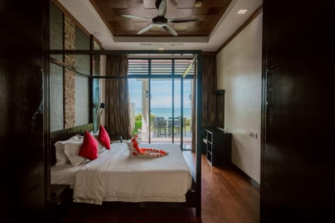 2 Bedroom Beachfront Pool Villa | 2 bedrooms, Frette Italian sheets, premium bedding, in-room safe