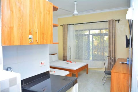 Standard Twin Room | Individually furnished, desk, laptop workspace, free WiFi