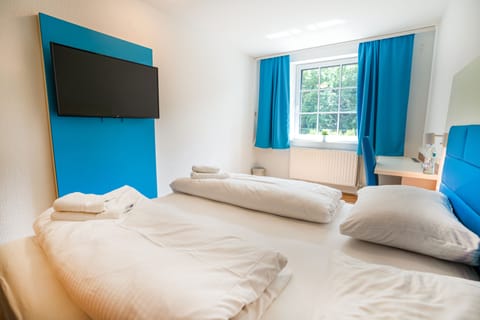 Standard Double Room | Soundproofing, cribs/infant beds, free WiFi, bed sheets