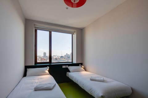 Standard Twin Room, Private Bathroom | Individually decorated, individually furnished, free WiFi