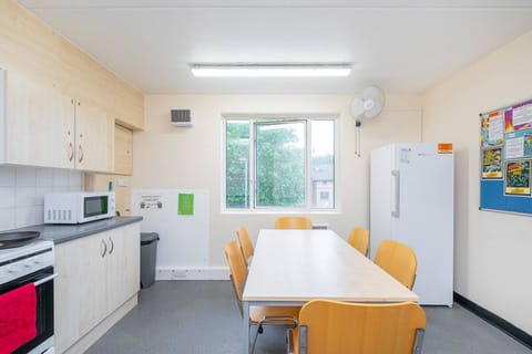 Standard Single Room | Shared kitchen facilities | Fridge, microwave, oven, dishwasher