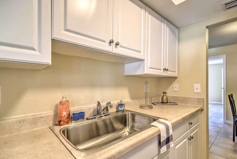 Apartment (1 Bedroom) | Private kitchen | Microwave, oven, stovetop, dishwasher