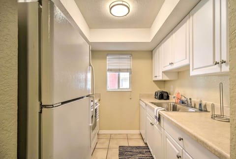 Apartment (1 Bedroom) | Private kitchen | Microwave, oven, stovetop, dishwasher