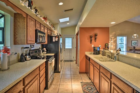 House (2 Bedrooms) | Private kitchen | Microwave, oven, stovetop, dishwasher