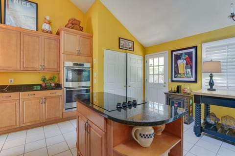 Cottage (2 Bedrooms) | Private kitchen | Microwave, oven, stovetop, dishwasher