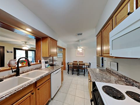 House, Multiple Beds, Pool Access, Pool View | Private kitchen | Fridge, microwave, oven, stovetop