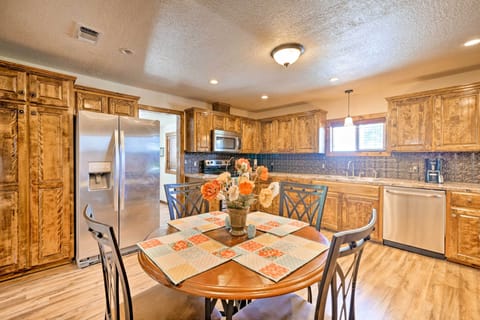 Cottage (2 Bedrooms) | Interior