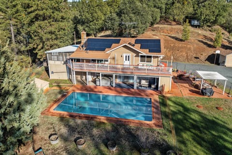 House (3 Bedrooms) | Front of property