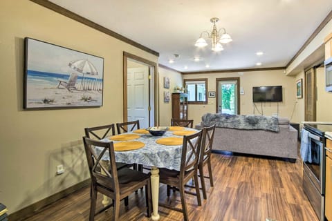 Cottage (2 Bedrooms) | Interior