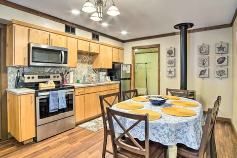 Cottage (2 Bedrooms) | Interior