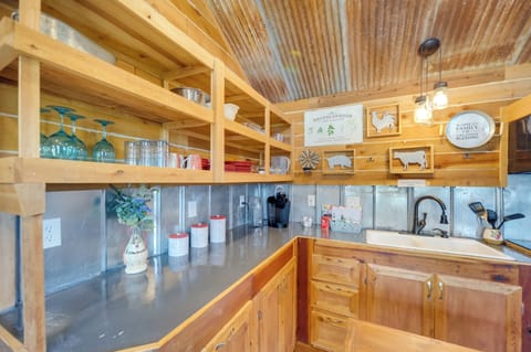 House (1 Bedroom) | Interior