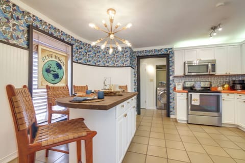 House (3 Bedrooms) | Private kitchen | Microwave, oven, stovetop, dishwasher