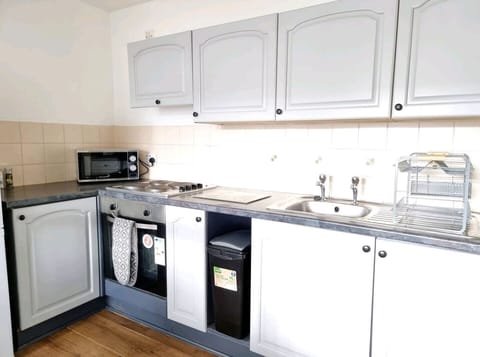 Apartment | Private kitchen | Full-size fridge, microwave, oven, toaster