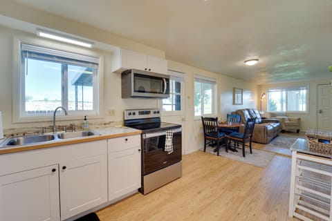 House (2 Bedrooms) | Interior