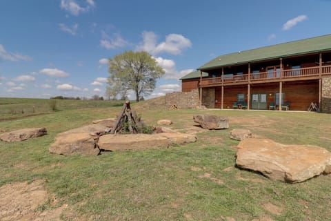 House (6 Bedrooms) | Interior