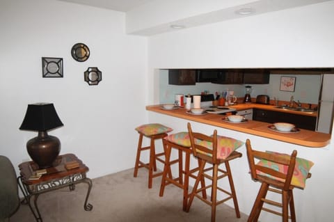 Condo, 2 Bedrooms | Private kitchen