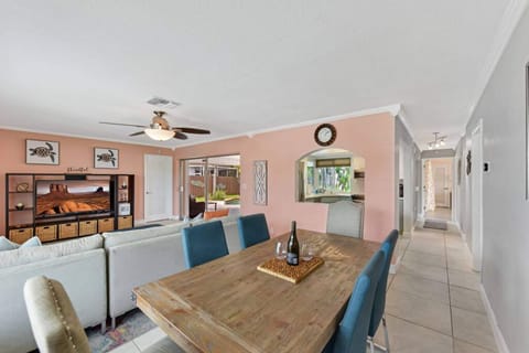 Villa | 2 bedrooms, Internet