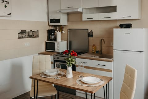 Comfort Apartment | In-room dining