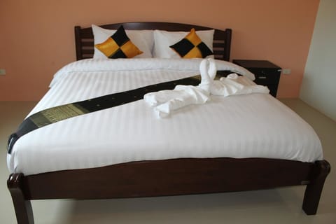 Standard Room, 1 Double Bed | Desk, free WiFi