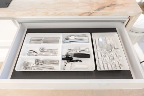 Premium Apartment, 2 Bedrooms, Balcony, Sea View | Private kitchen | Full-size fridge, microwave, oven, stovetop