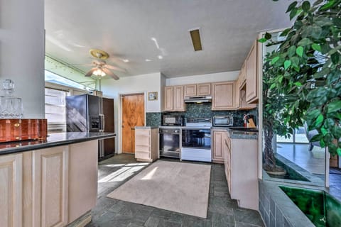 House (2 Bedrooms) | Private kitchen | Microwave, oven, stovetop, dishwasher