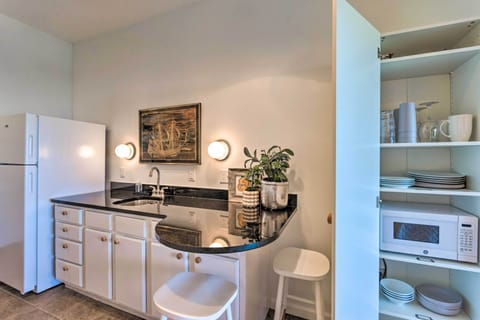 Apartment (0 Bedroom) | Interior