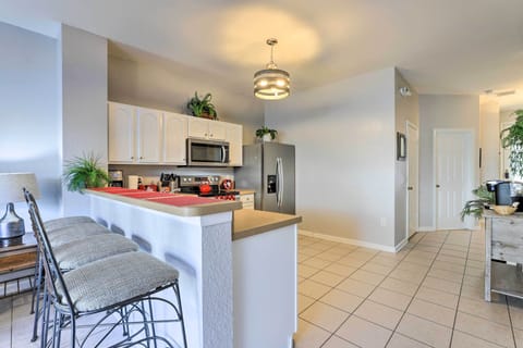 Apartment (3 Bedrooms) | Private kitchen | Microwave, oven, stovetop, dishwasher