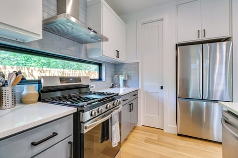 House (2 Bedrooms) | Interior