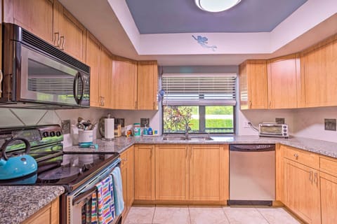 House (2 Bedrooms) | Private kitchen | Microwave, oven, stovetop, dishwasher